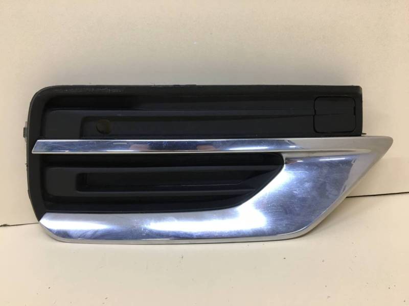 Решетка в бампер правая Volvo XC90 2015>