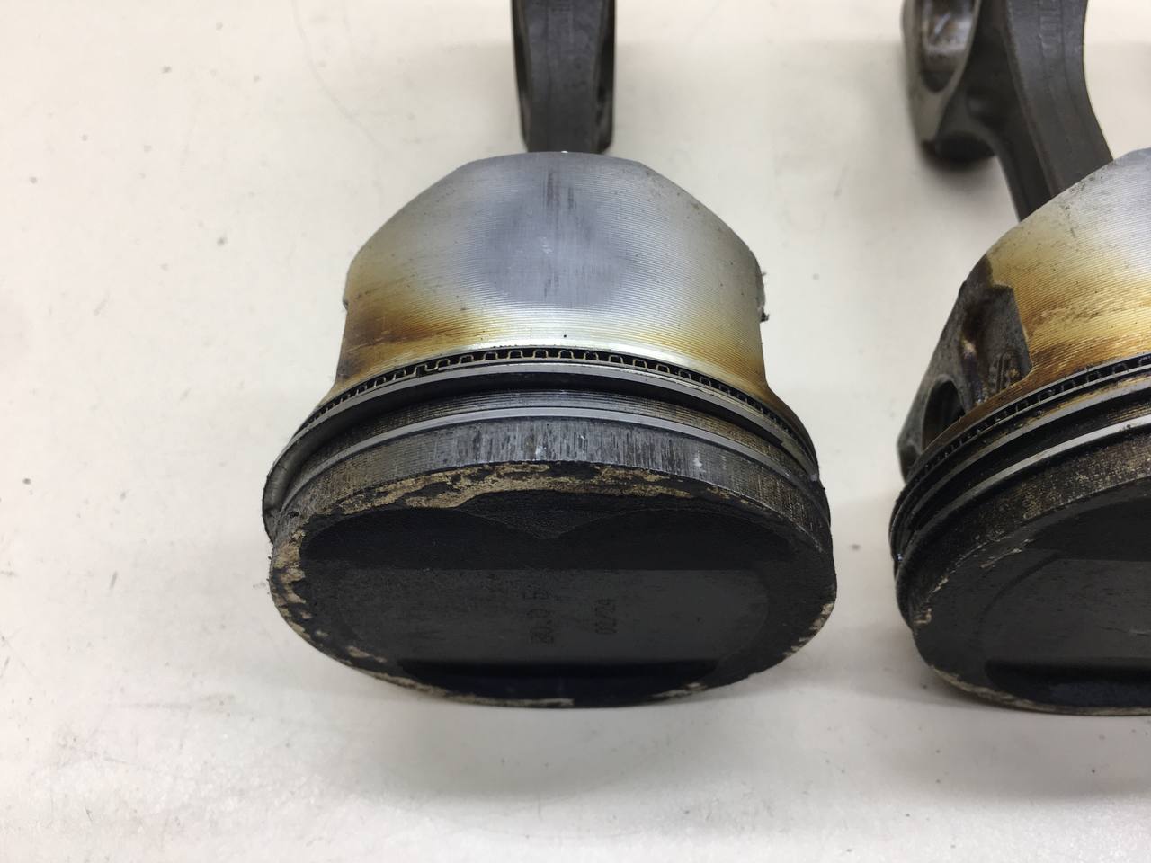 Поршень с шатуном Renault Logan (2) 2014>