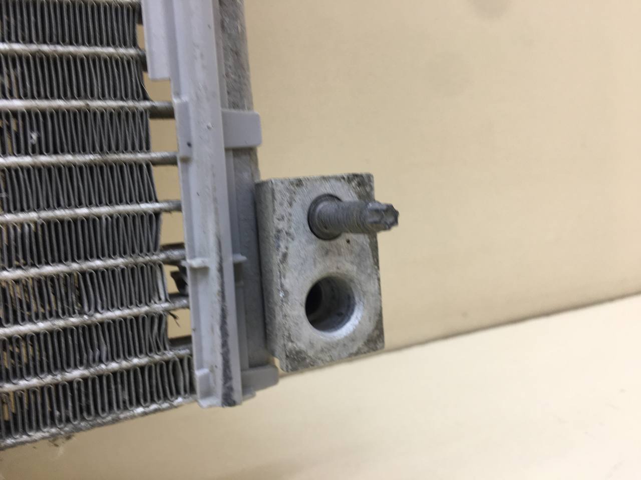 Радиатор кондиционера (конденсер) Peugeot 308 2007>