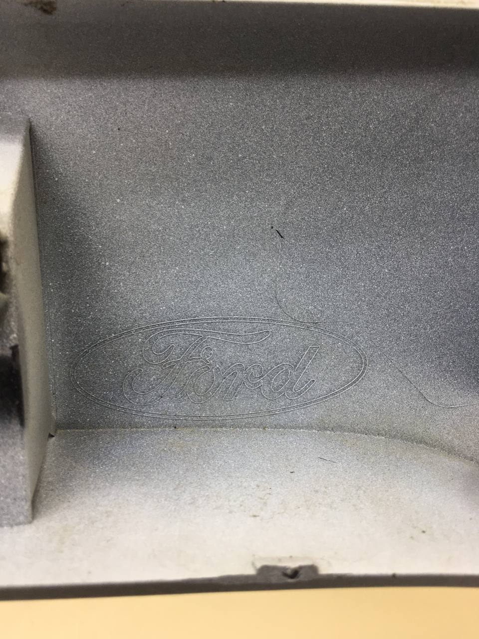 Накладка двери багажника Ford Kuga (CBS) 2012>