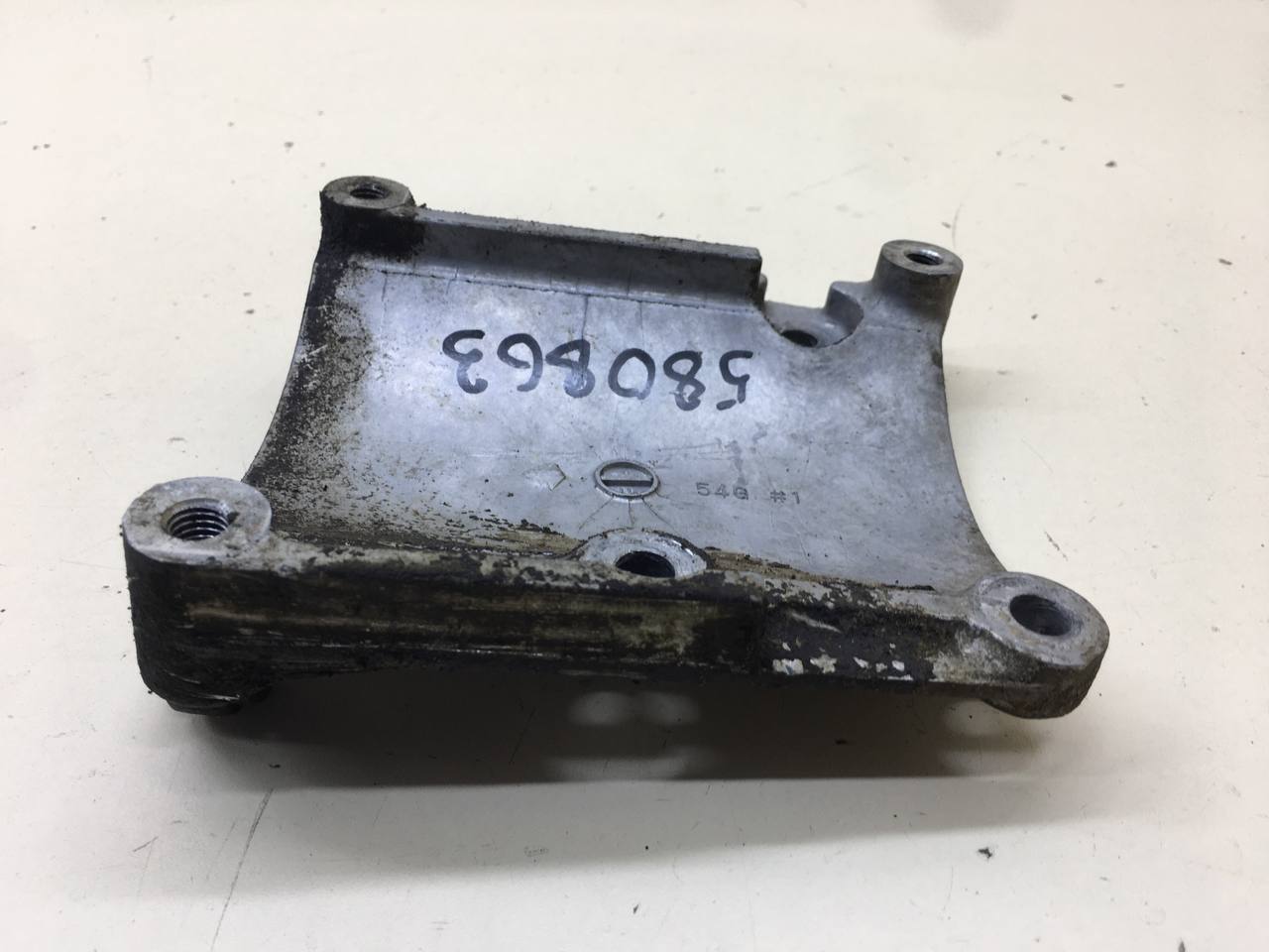 Кронштейн кондиционера Suzuki Liana 2001-2007