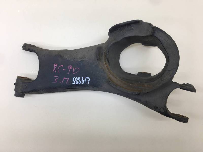 Рычаг задний нижний правый Volvo XC90 2002-2015