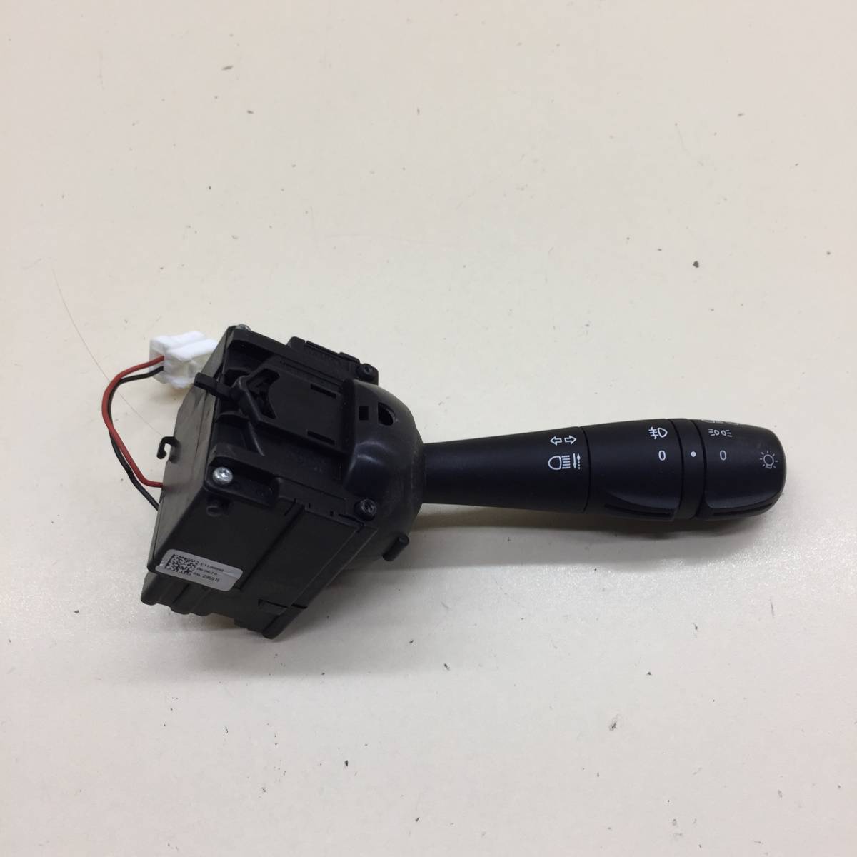 Переключатель поворотов подрулевой Lada X-RAY 2016>