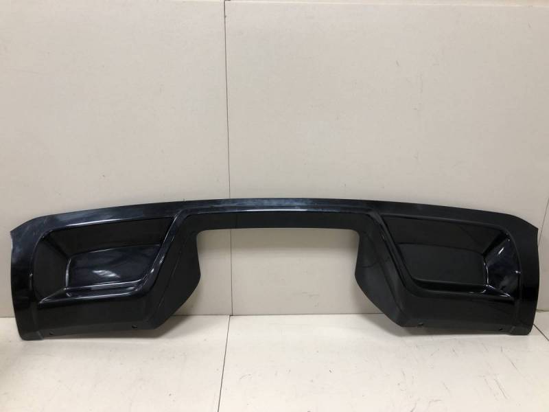 Накладка заднего бампера Porsche Cayenne 2010-2017