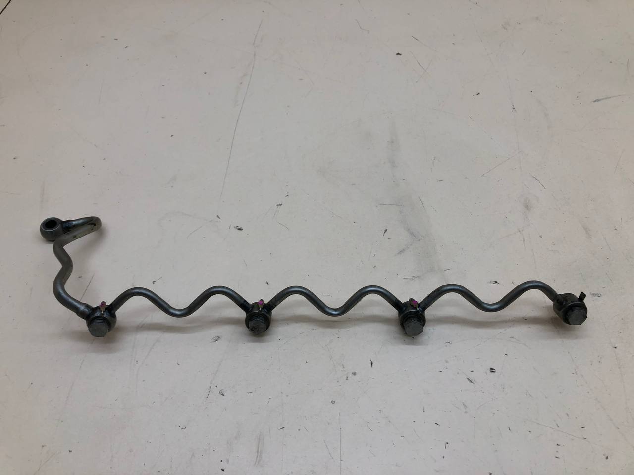 Трубка топливная Toyota Hilux 2004-2015