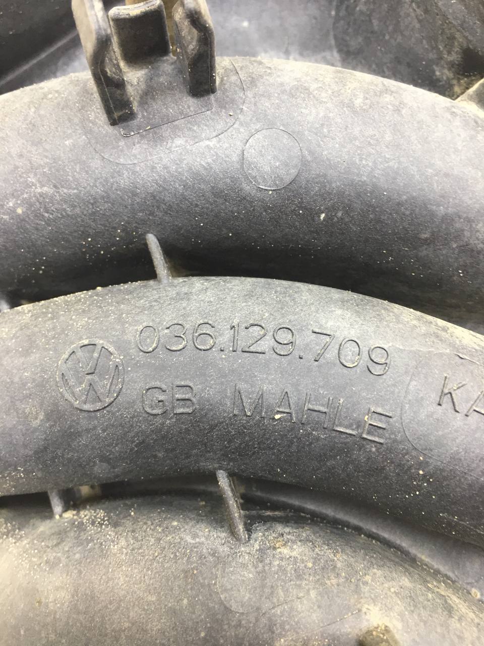 Коллектор впускной Skoda Rapid 2012-2020