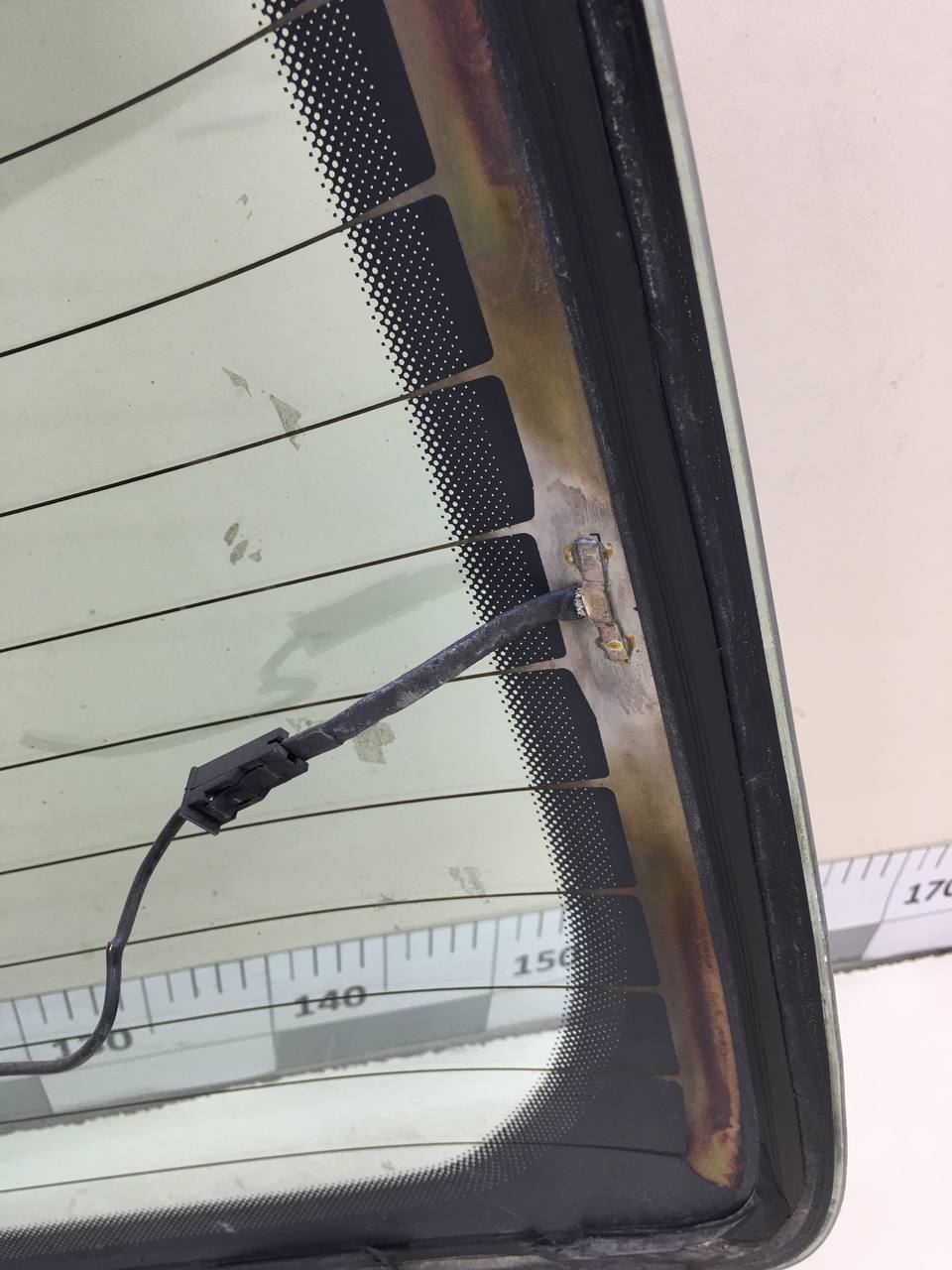 Стекло заднее Fiat Albea 2002-2012