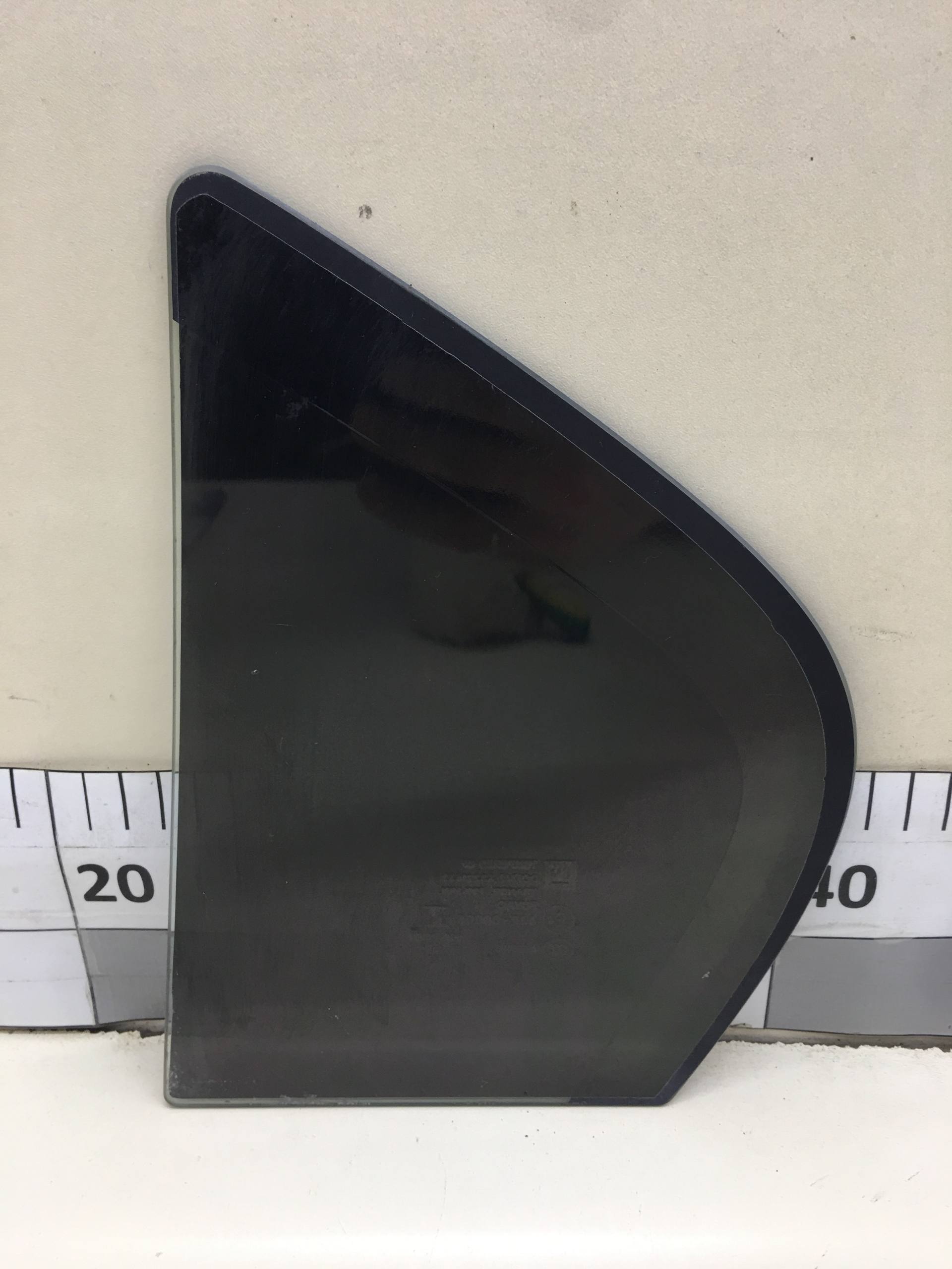 Стекло двери задней правой (форточка) Chevrolet Aveo T300 2011>