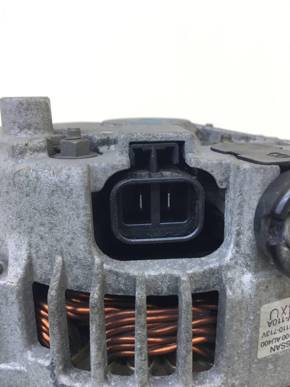 Генератор Nissan Primera (P12) 2002-2007