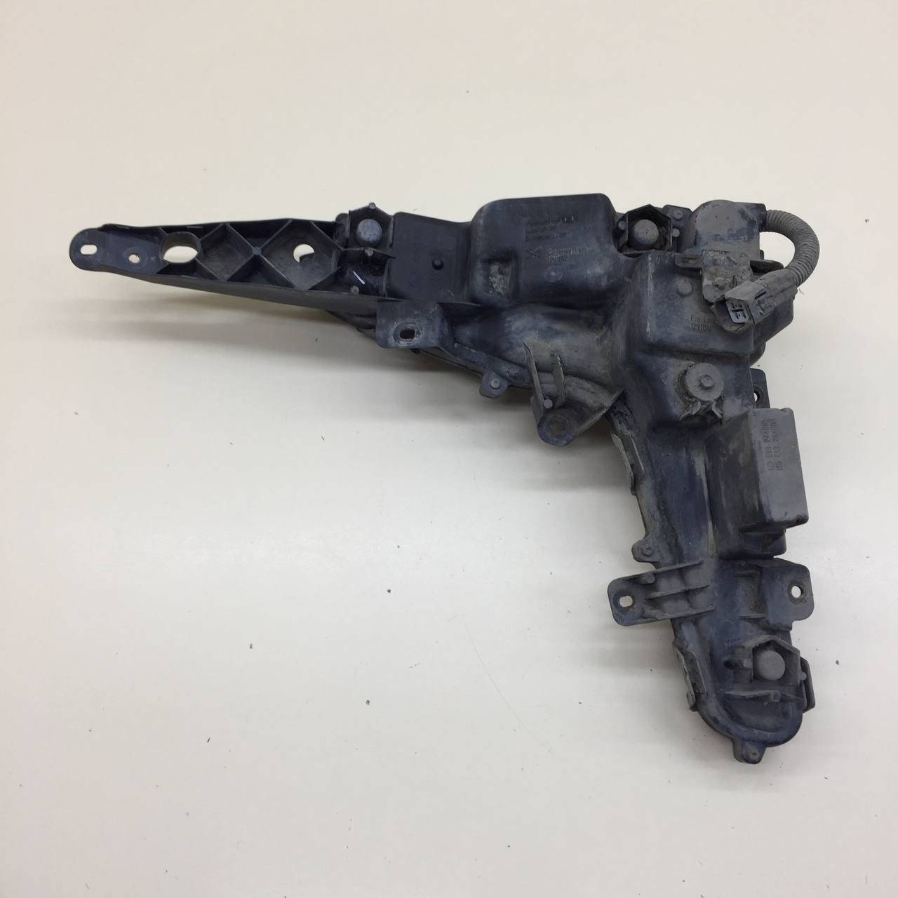 Фара противотуманная правая Lexus LX450D/570 2015>