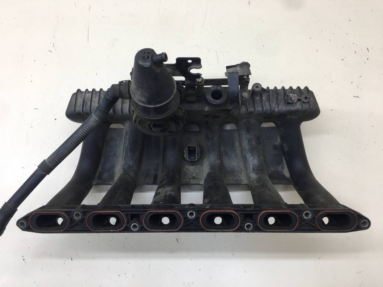 Коллектор впускной BMW 5-series E39 1995-2003