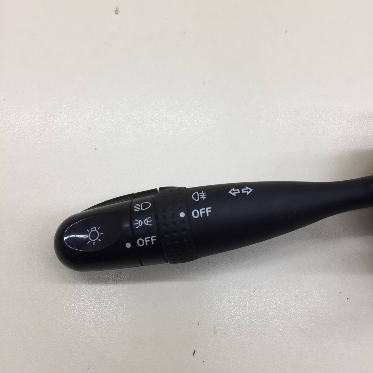 Переключатель поворотов подрулевой Suzuki Grand Vitara 2005-2015