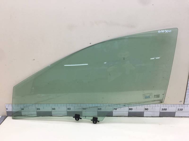 Стекло двери передней левой Honda Civic 5D 2006-2012