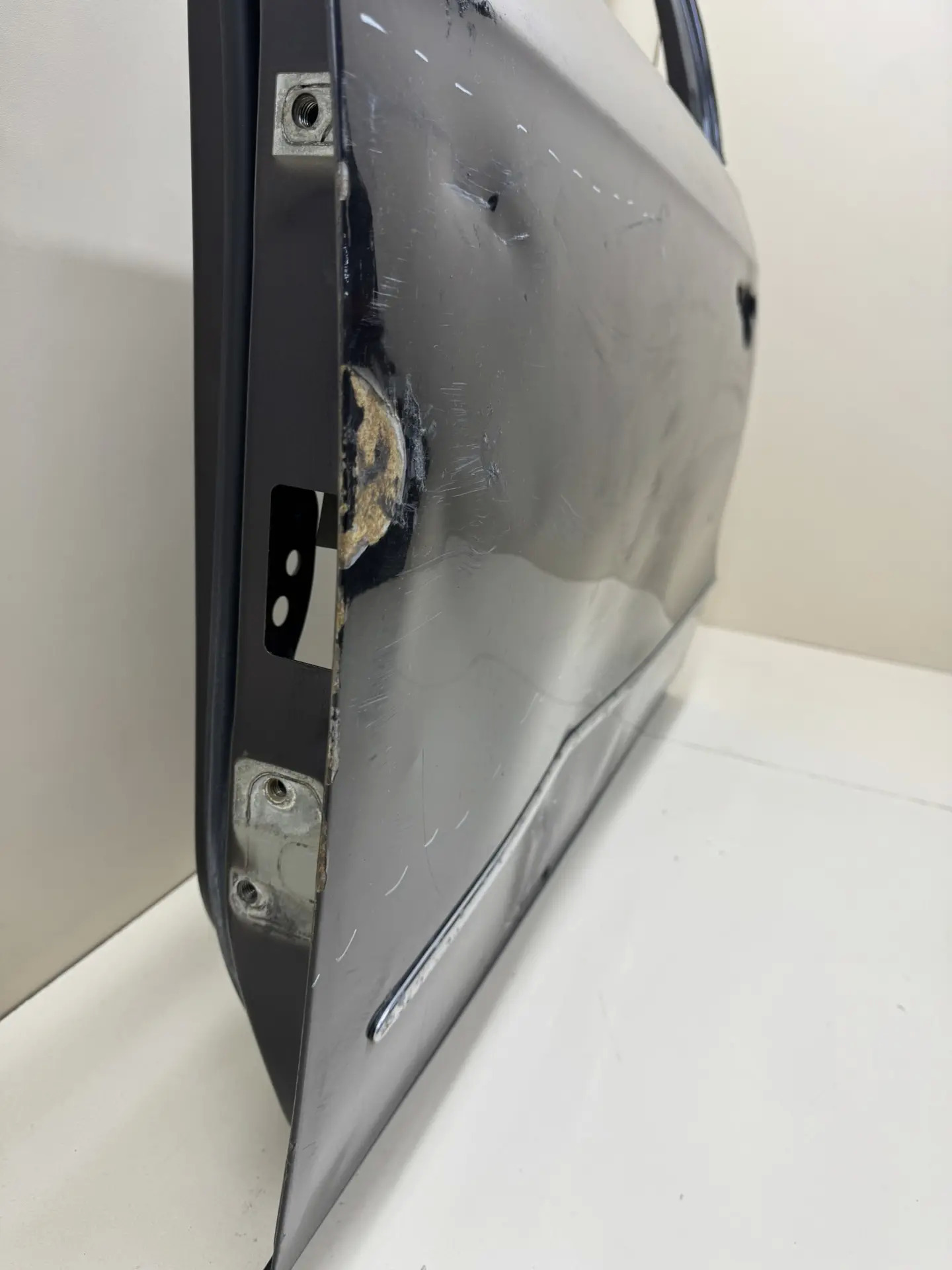 Дверь передняя левая Volkswagen Passat B6 2005-2010