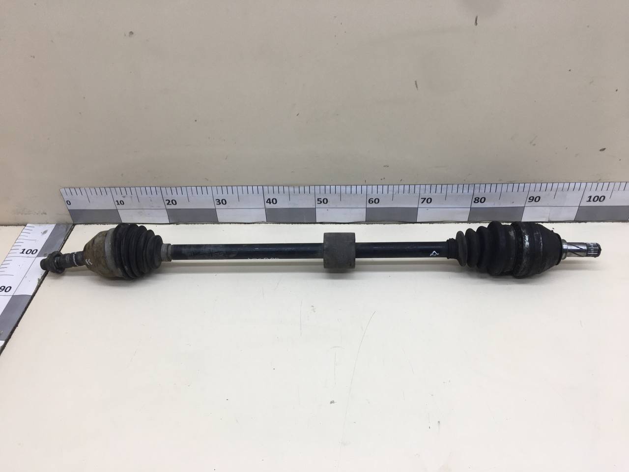 Полуось передняя правая Opel Astra H / Family 2004-2015