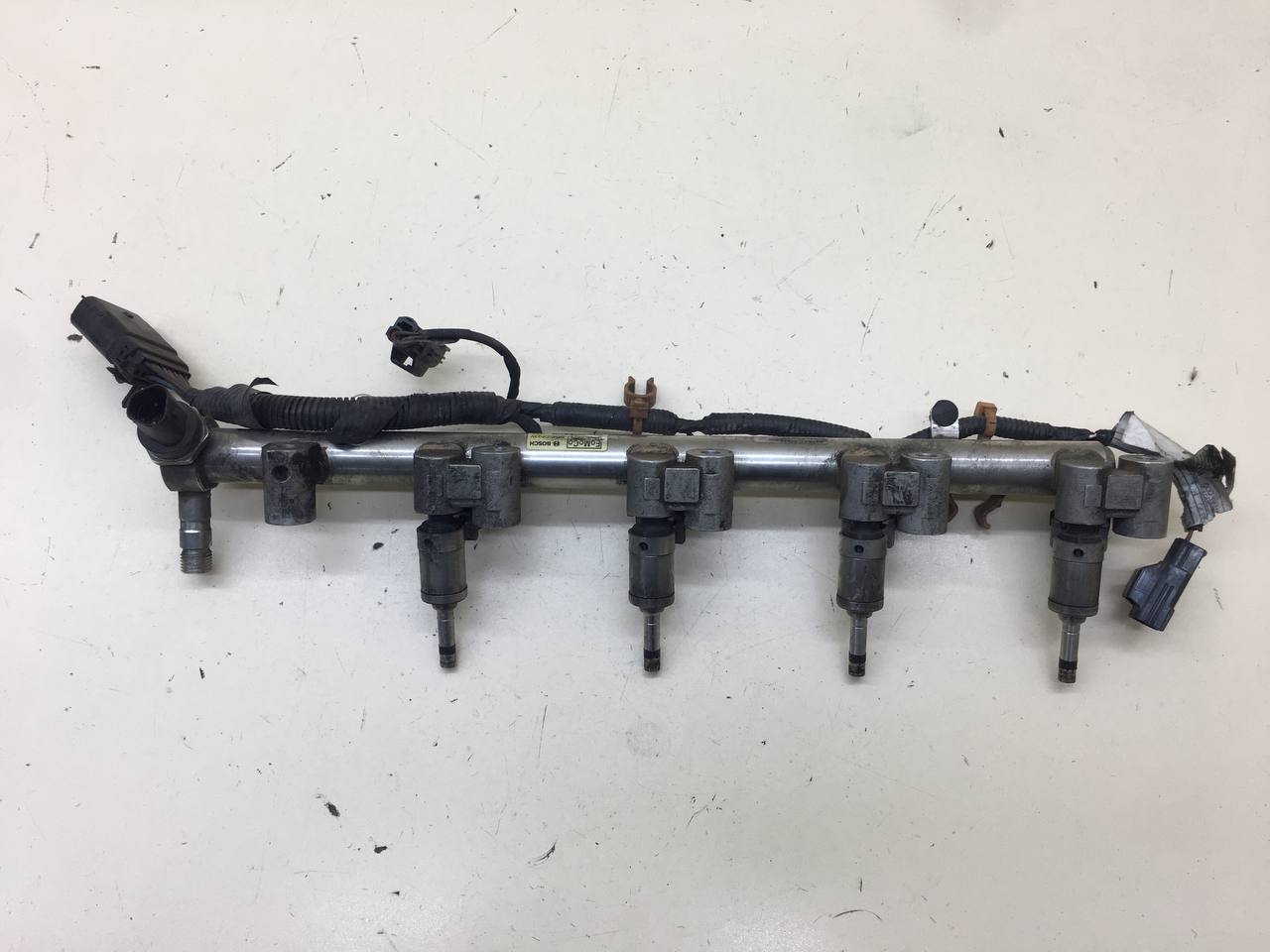 Рейка топливная (рампа) Jaguar XF 2007-2015