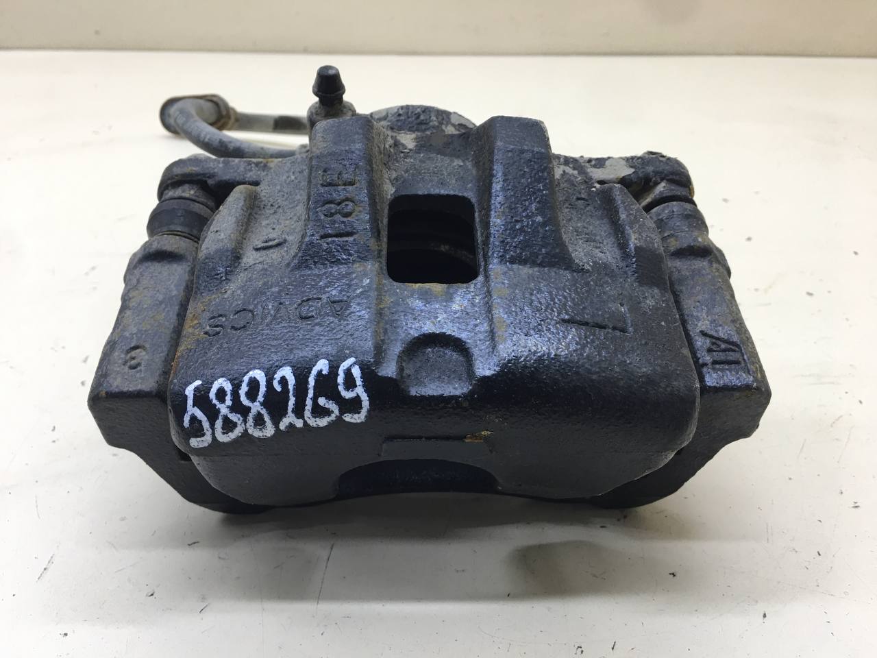 Суппорт передний левый Suzuki Grand Vitara 2005-2015