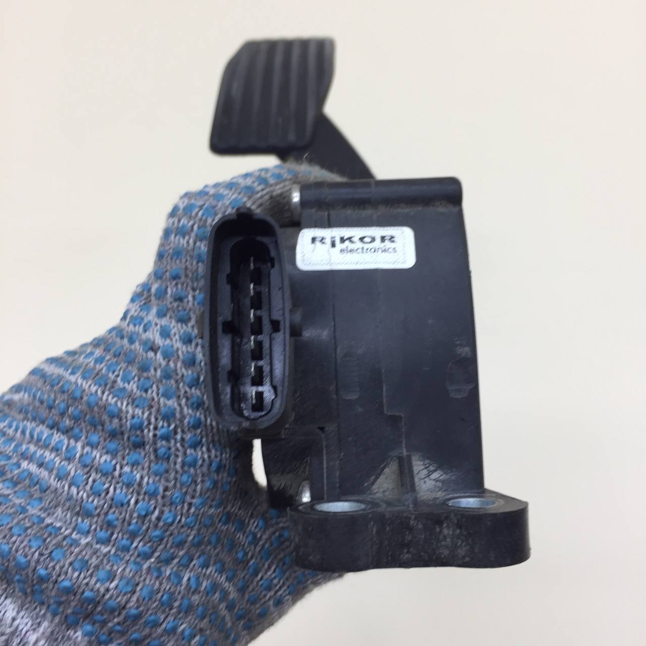 Педаль газа Chevrolet Niva 2009-2020