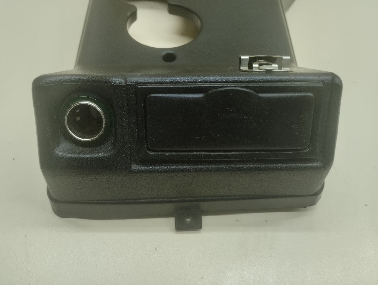 Консоль центральная Lada Niva 2131 1993>