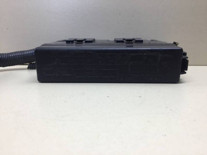 Блок предохранителей Nissan Wingroad 2 (Y11) 1999-2005г