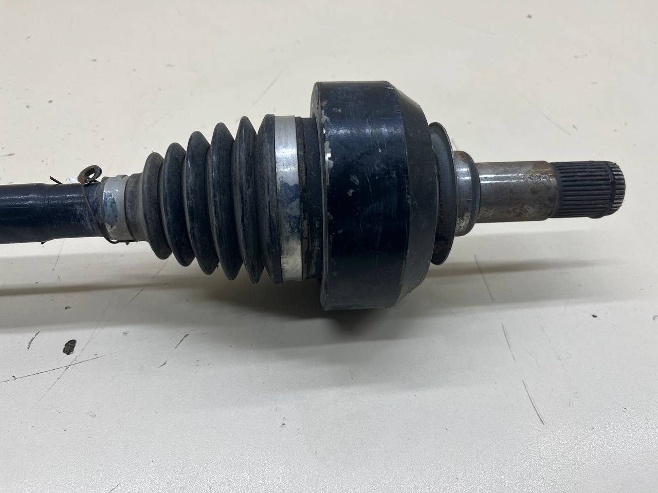 Полуось задняя правая Mercedes-Benz R-Class (W251) 2005>