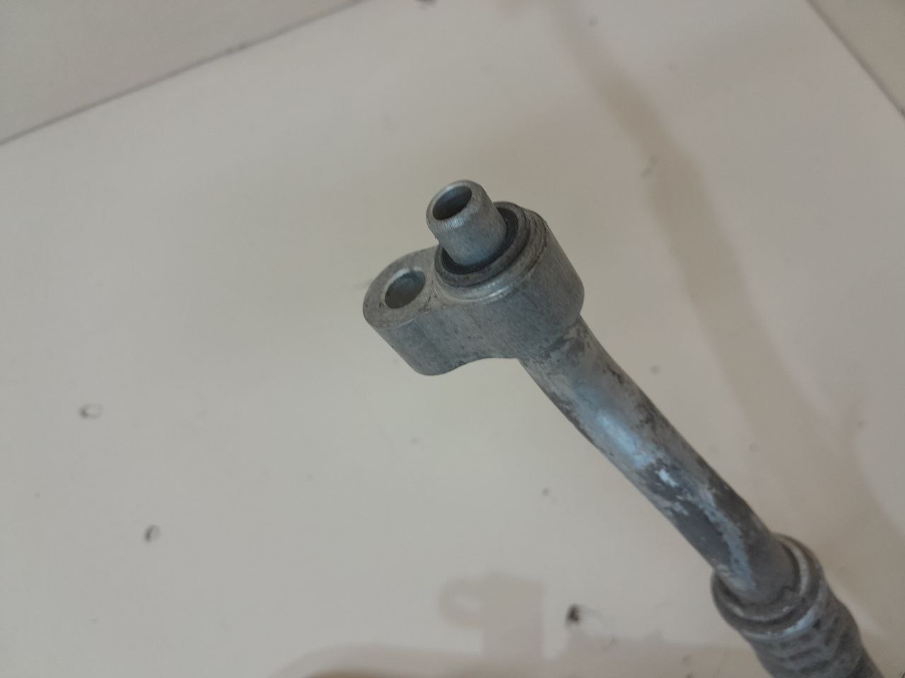 Трубка кондиционера Chevrolet TrailBlazer (GMT360) 2001-2010