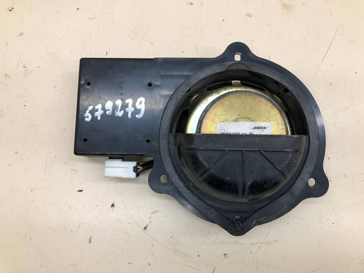 Динамик Infiniti QX4 (JR50) 1996-2003г