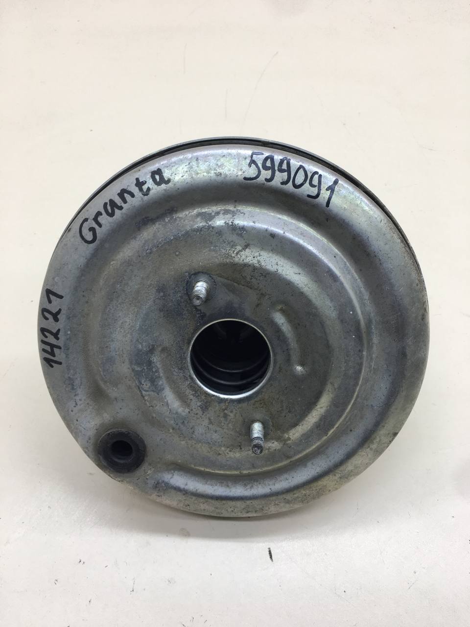 Усилитель тормозов вакуумный Lada Granta 2011>