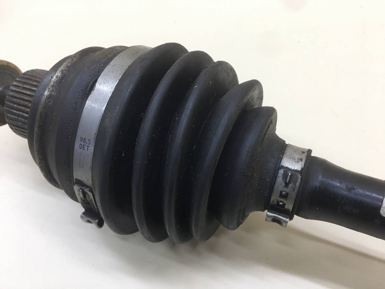 Полуось передняя Audi A6 (C7) 2011>