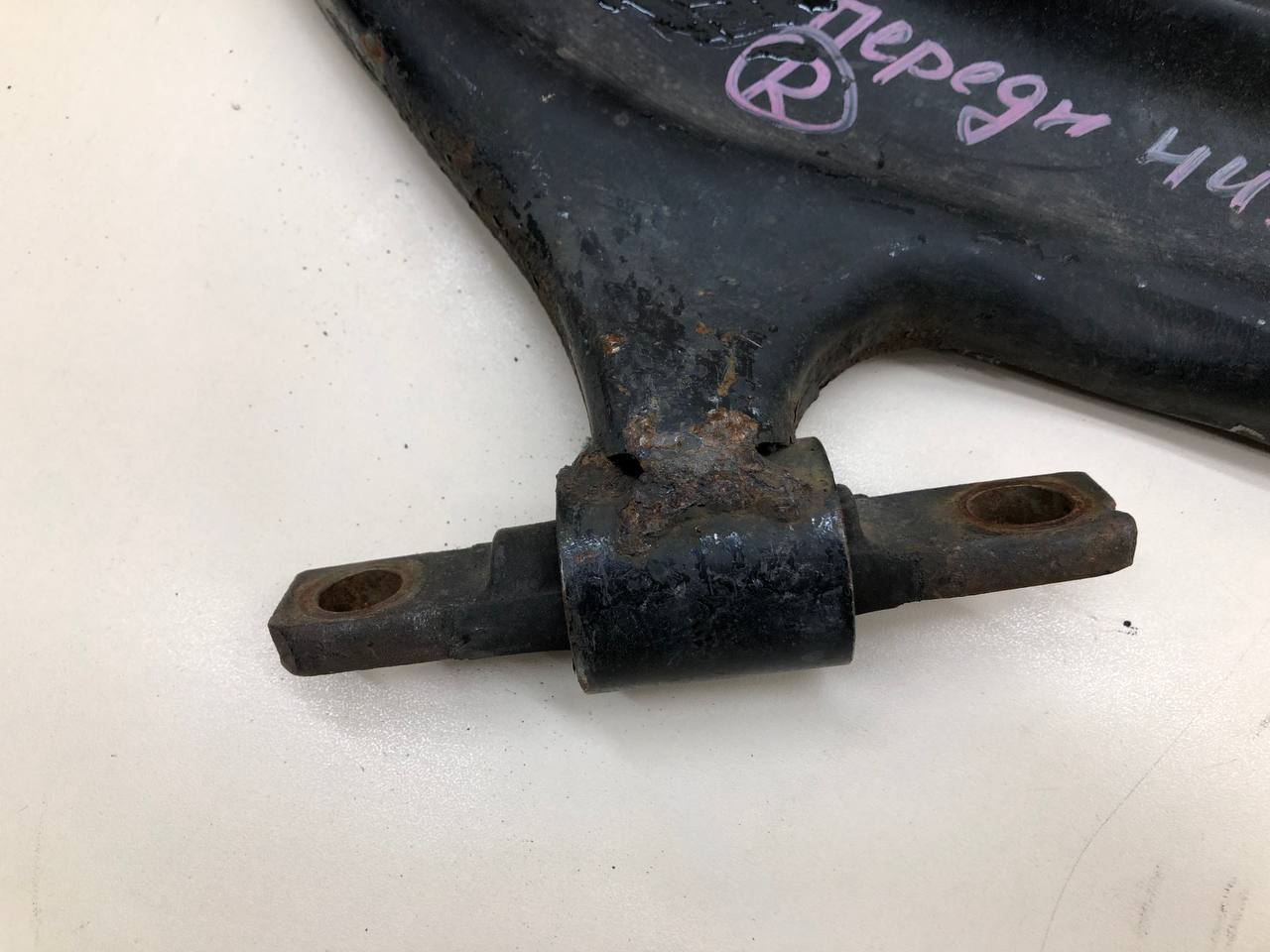 Рычаг передний правый Renault Koleos (HY) 2008-2016