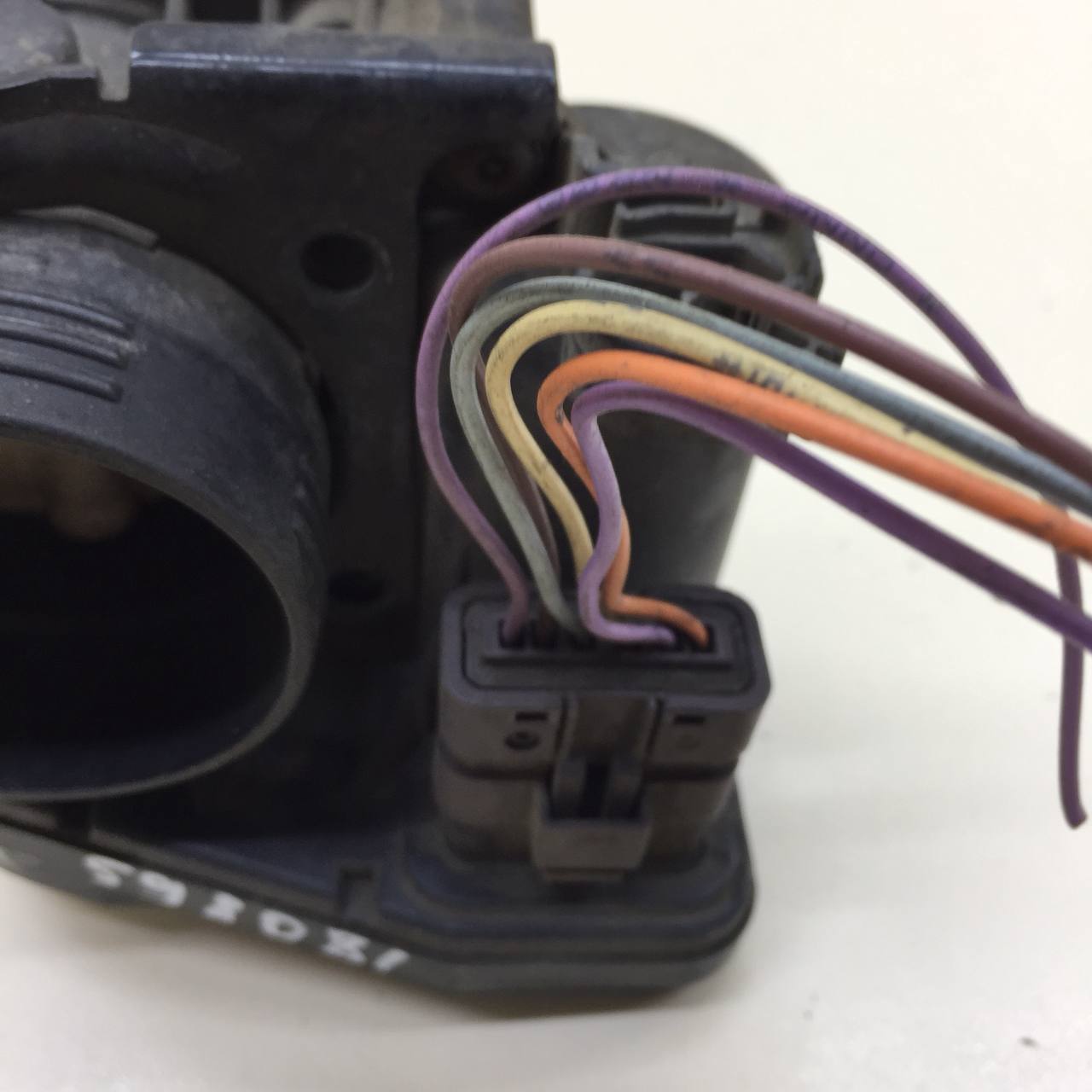 Заслонка дроссельная электрическая Citroen C4 2005-2011