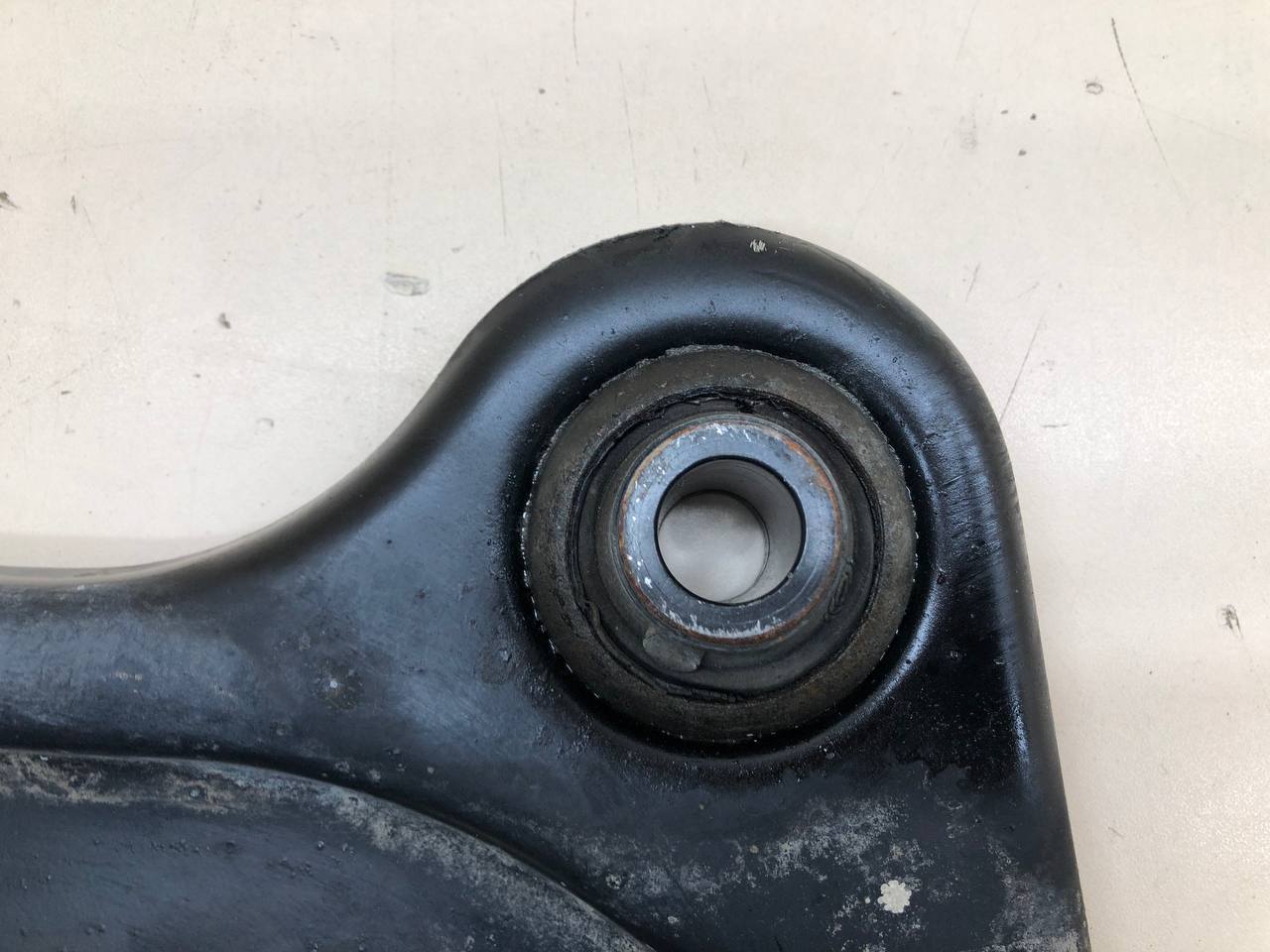 Рычаг передний правый Citroen C3 2009-2016