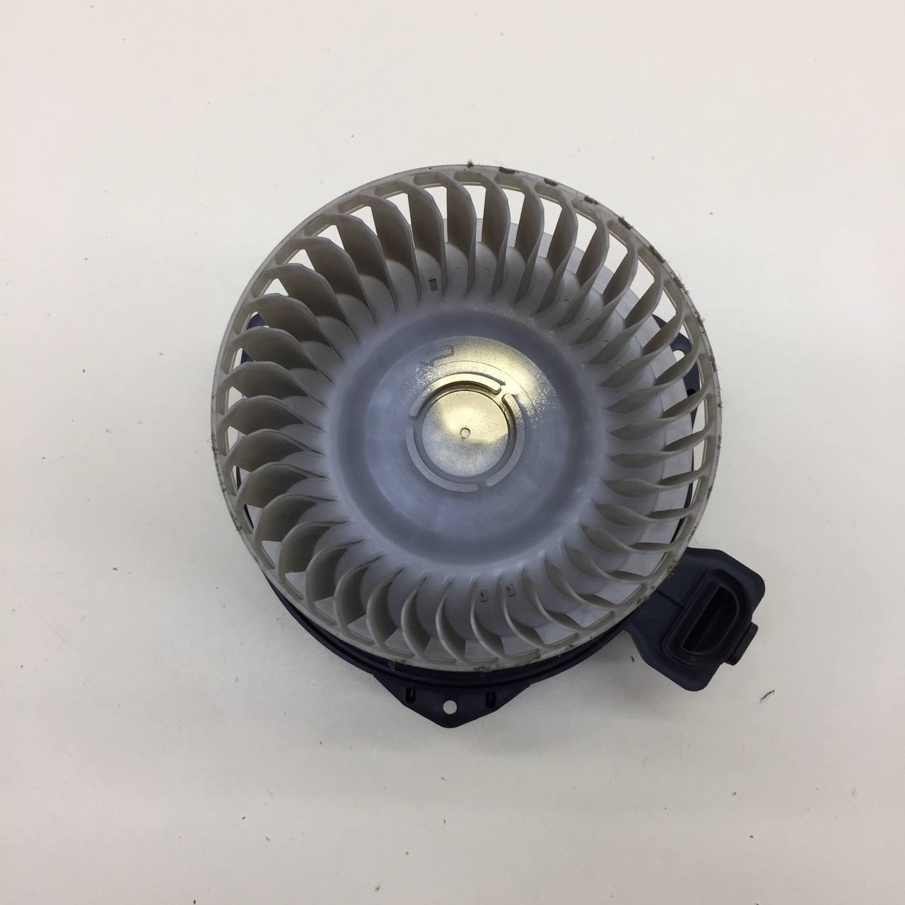 Моторчик отопителя Hyundai Sonata 8 (DN8)  2019>