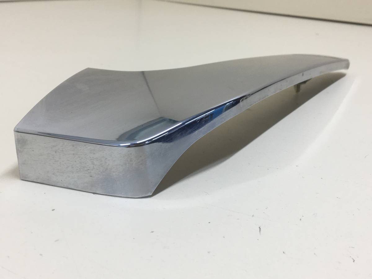 Молдинг переднего бампера левый Mitsubishi L200 5 (KK/KL) 2015>