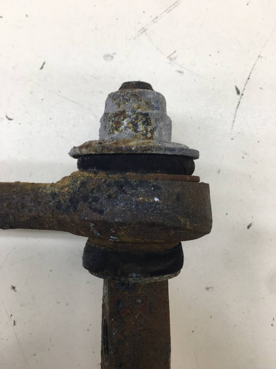 Рычаг передний верхний правый Lada Niva 4х4 2121 1977-2021