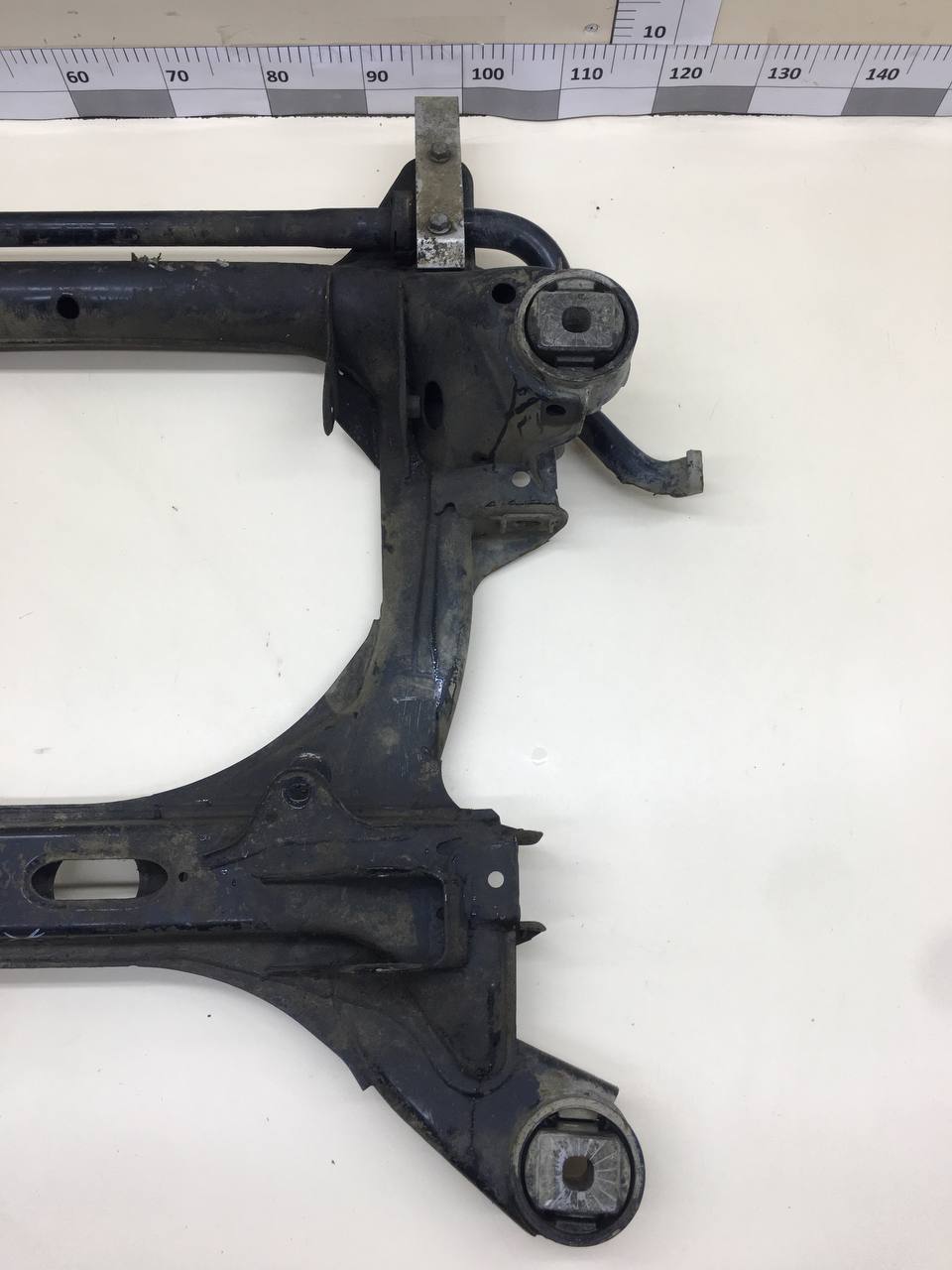 Балка подмоторная Volkswagen Touareg (7L) 2002-2010