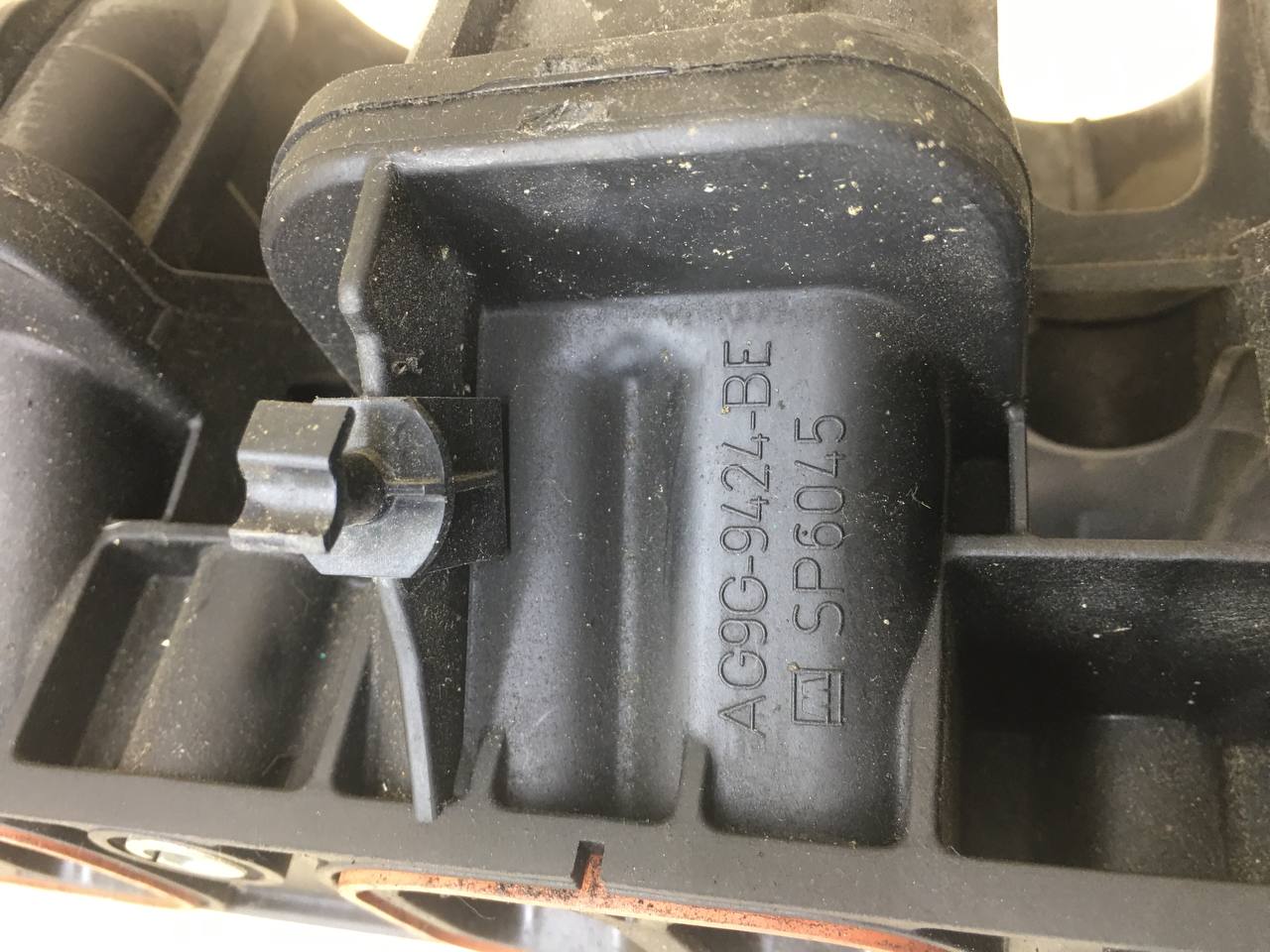 Коллектор впускной Volvo XC60 2008-2017