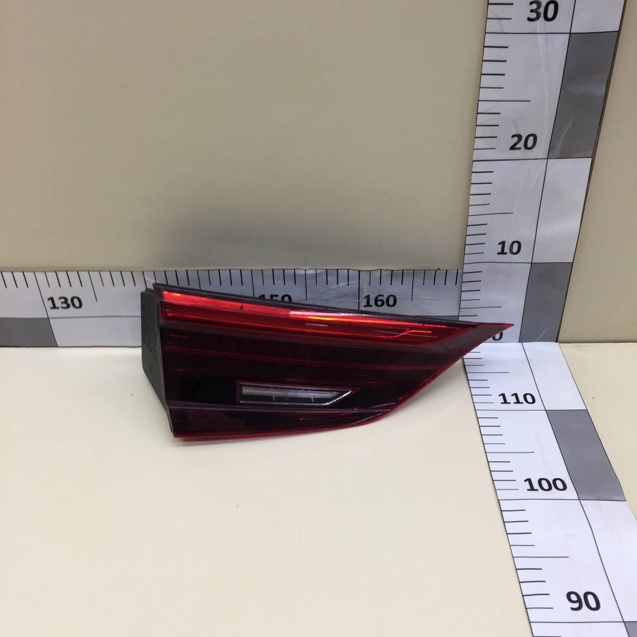 Фонарь задний внутренний левый Infiniti QX50 (J55) 2017-2022