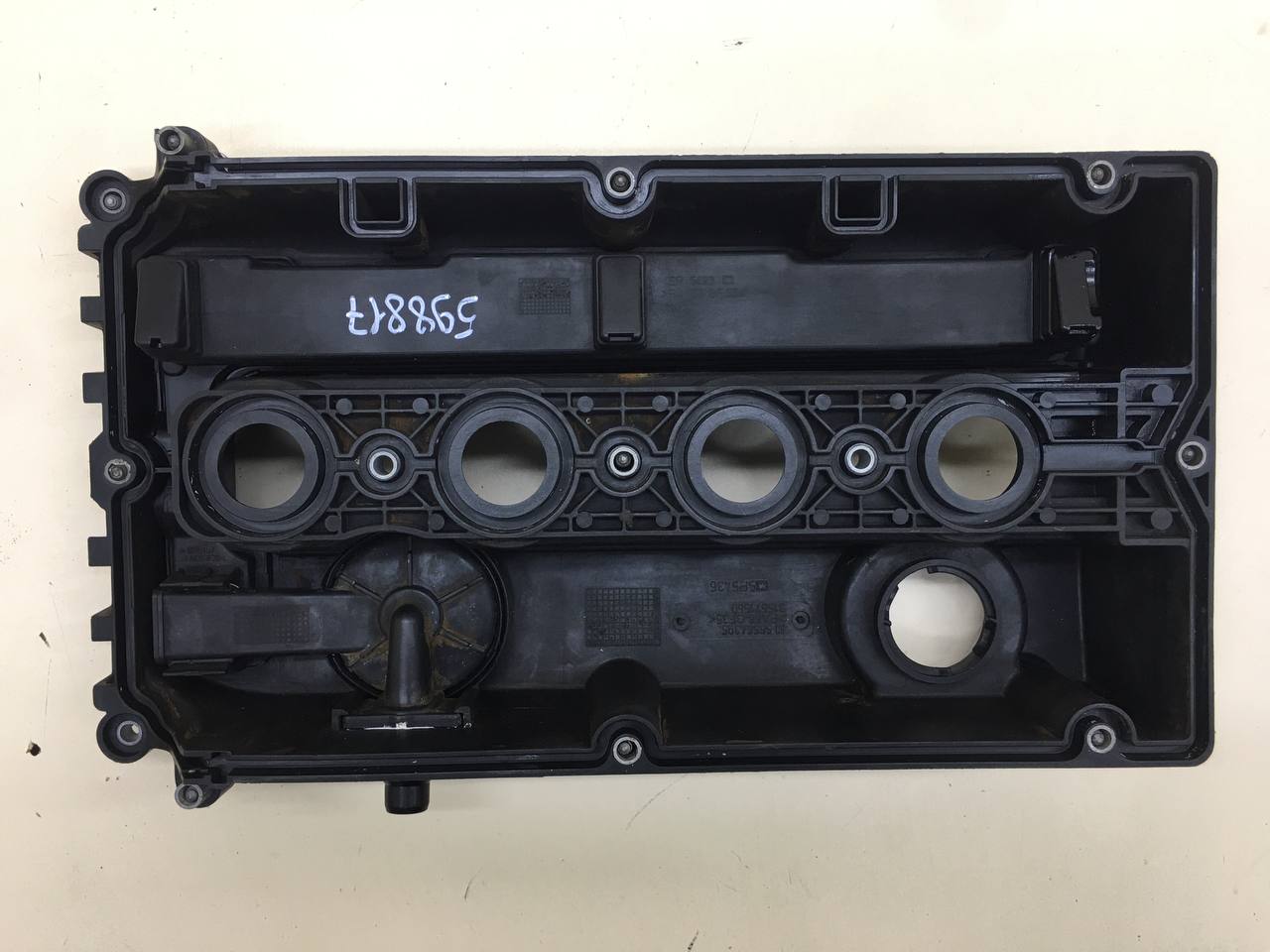 Крышка головки блока (клапанная) Opel Astra H / Family 2004-2015