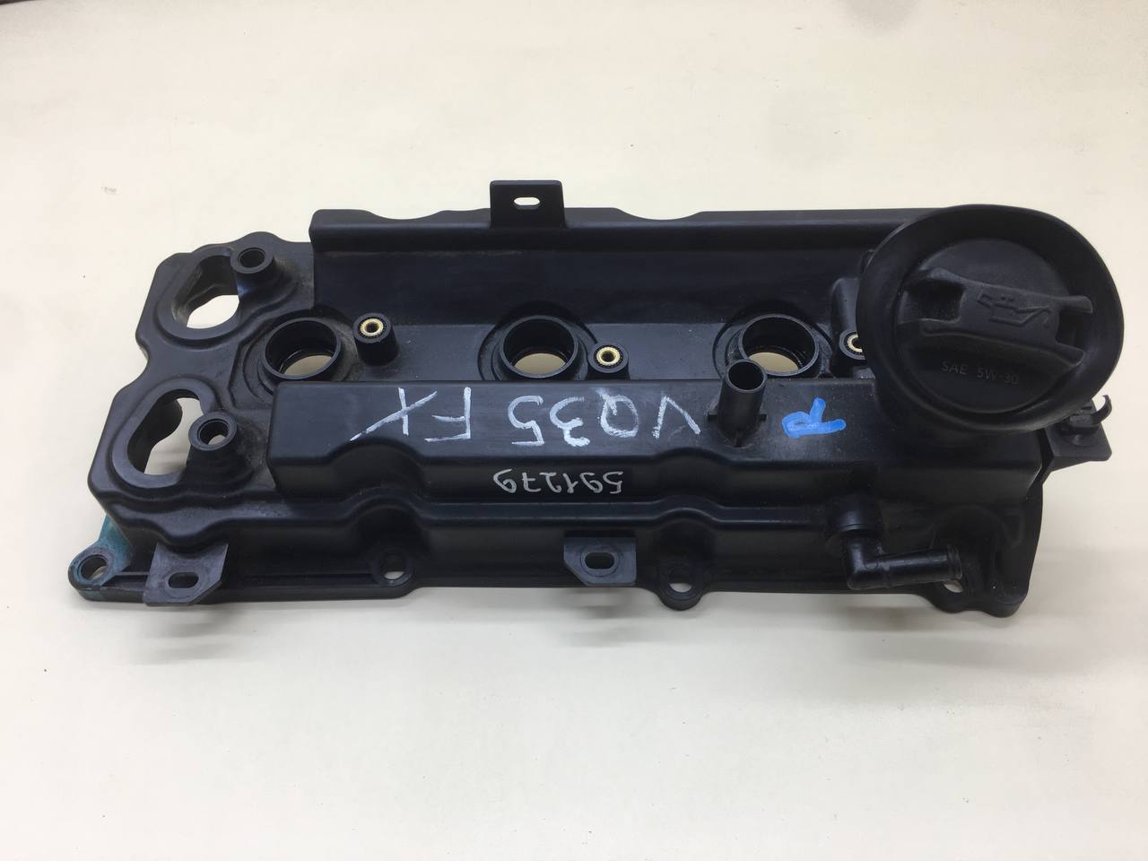 Крышка головки блока (клапанная) Infiniti FX/QX70 (S50) 2008-2017