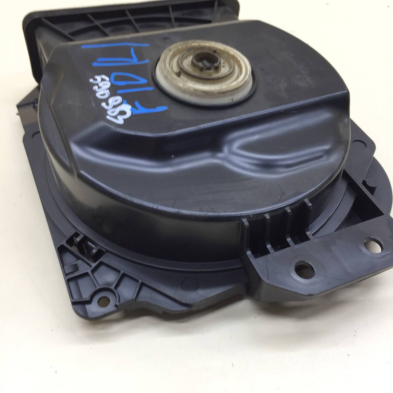 Динамик BMW 3-series F30/F31 2011>