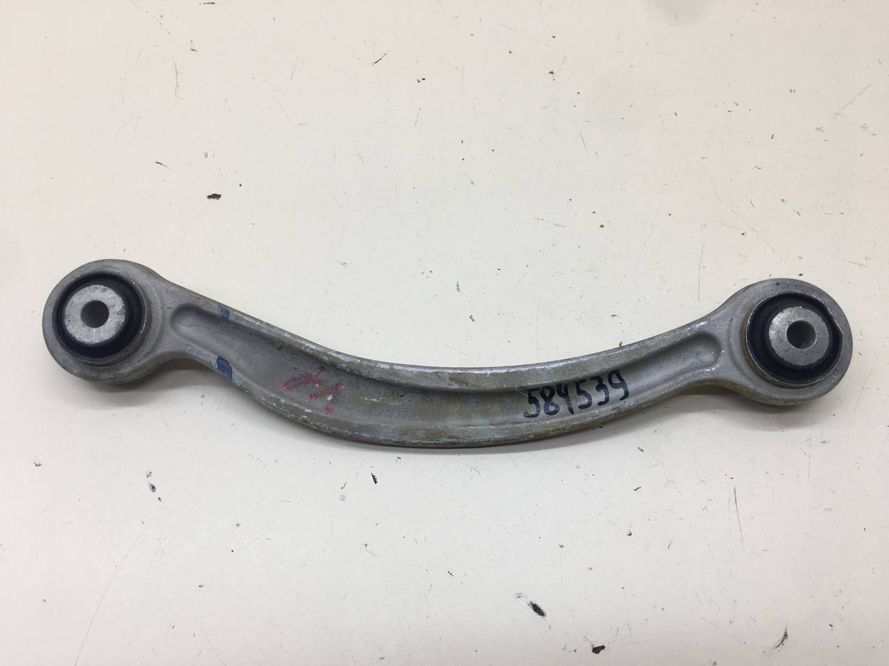 Рычаг задний верхний правый Mercedes-Benz C-Class (W205) 2014>