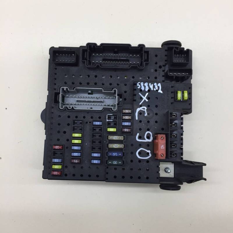 Блок предохранителей Volvo XC90 2002-2015