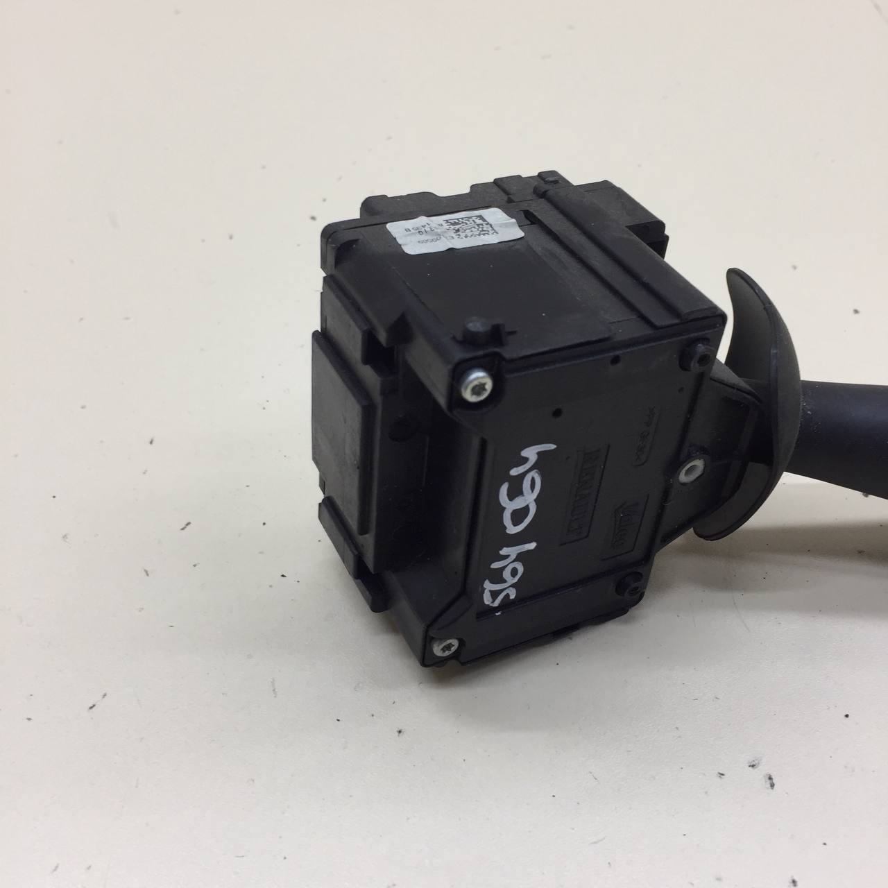 Переключатель стеклоочистителей Renault Logan (2) 2014>