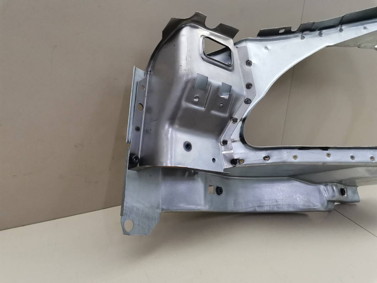 Кузовной элемент ГАЗ 3102 1981-2008г