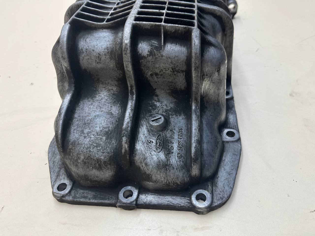 Поддон масляный двигателя Ford Focus 3 2011>