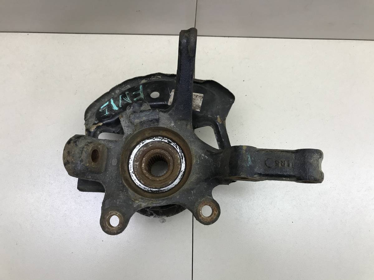 Кулак поворотный передний левый Nissan Pulsar (N15) 1995-2000