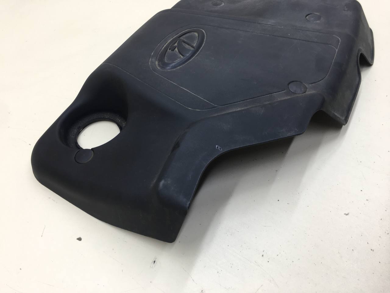 Крышка двигателя декоративная Lada Kalina 1999-2013