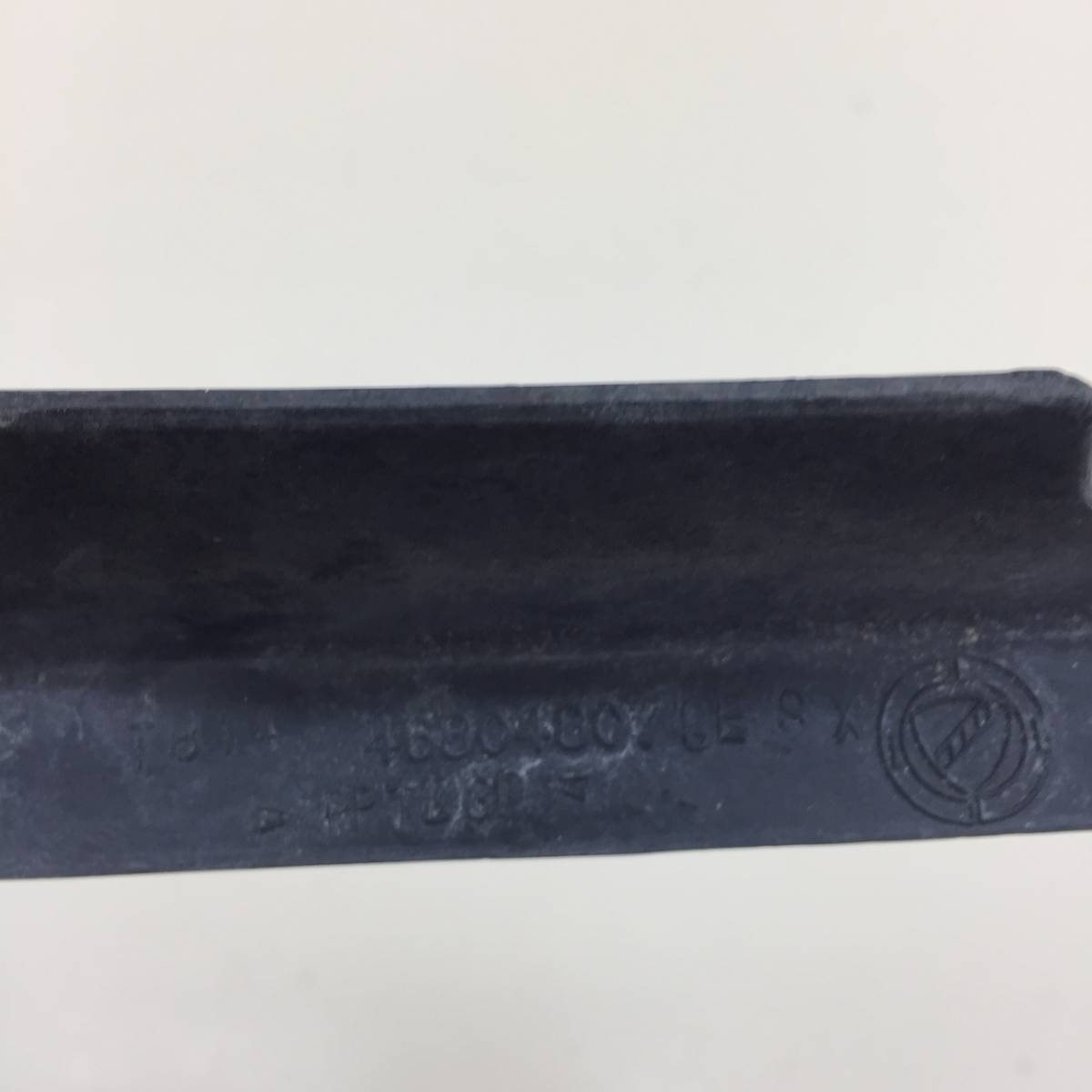 Молдинг лобового стекла Fiat Albea 2002-2012