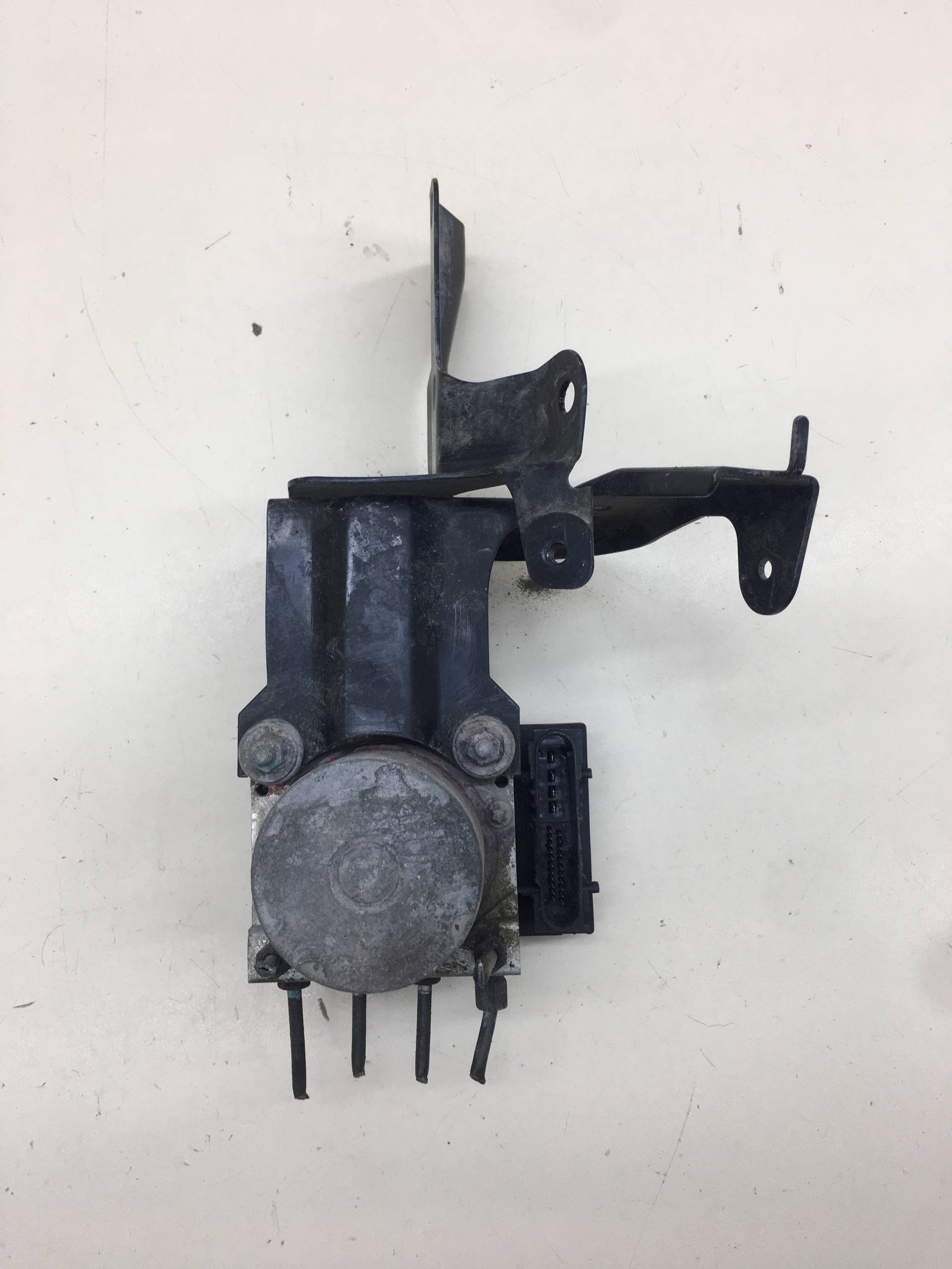 Блок ABS (насос) Nissan Almera Classic (B10) 2006-2013